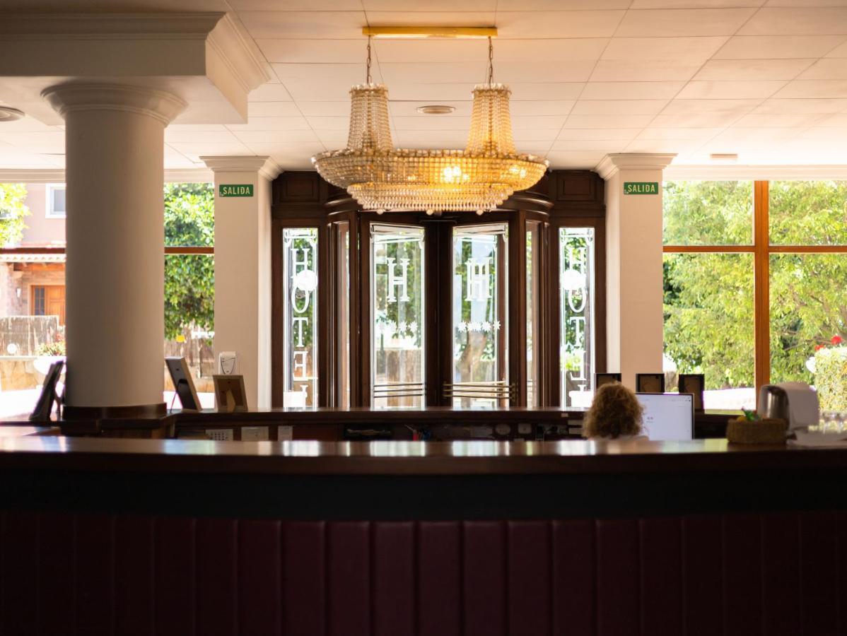 Seth Port Mahon Hotel Ngoại thất bức ảnh
