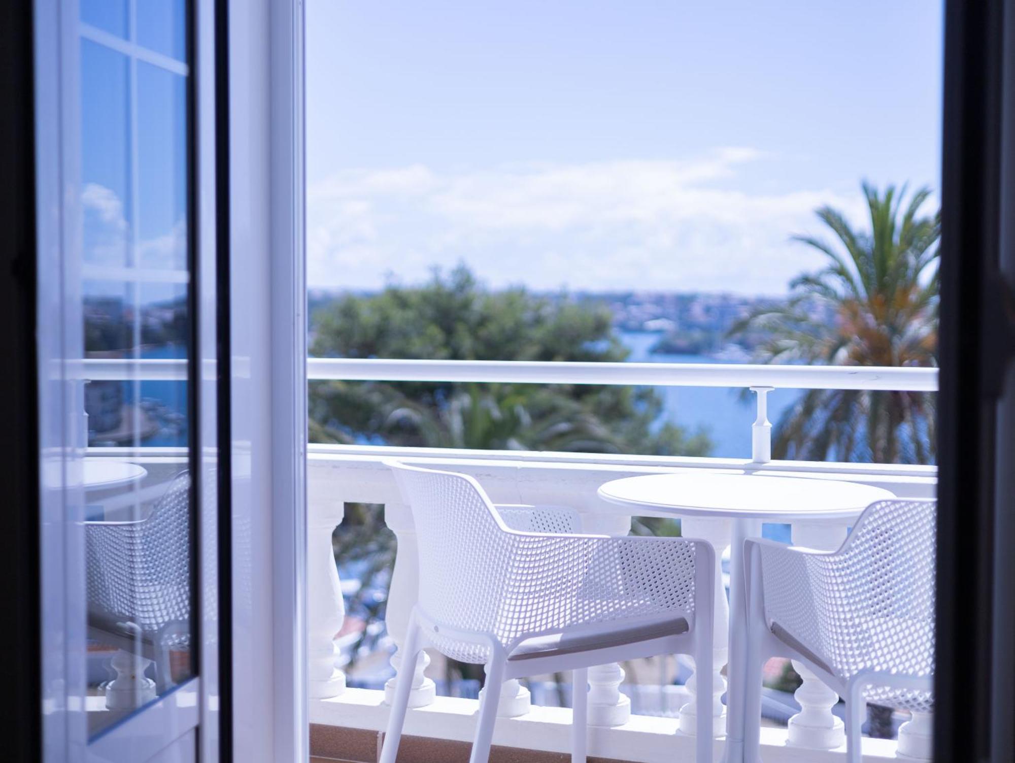 Seth Port Mahon Hotel Ngoại thất bức ảnh