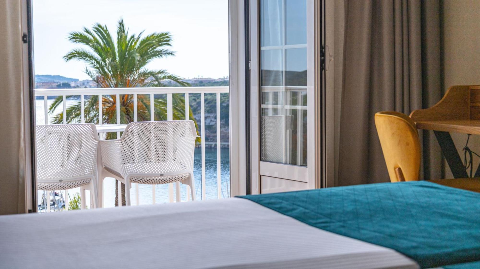 Seth Port Mahon Hotel Ngoại thất bức ảnh