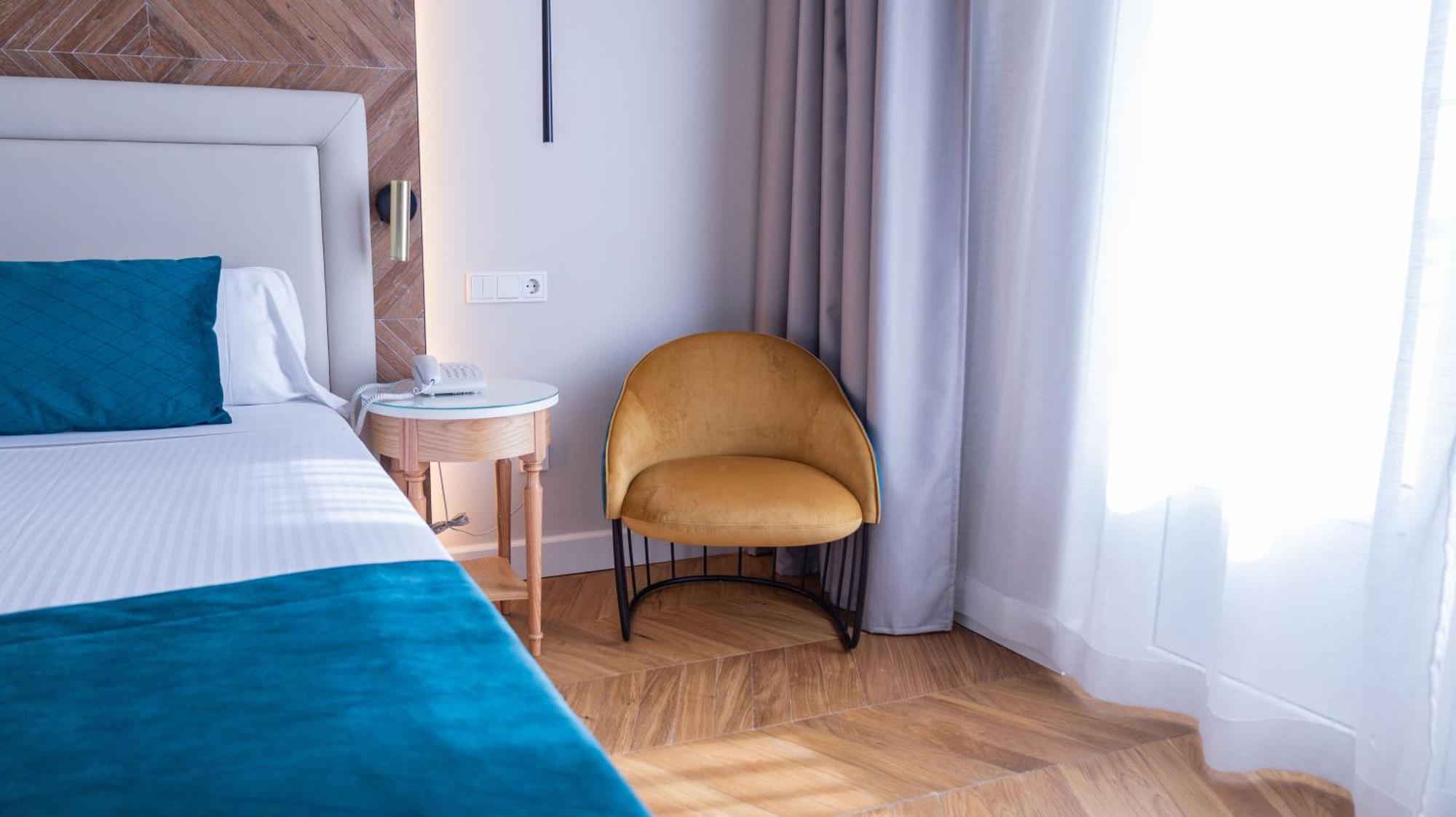 Seth Port Mahon Hotel Ngoại thất bức ảnh