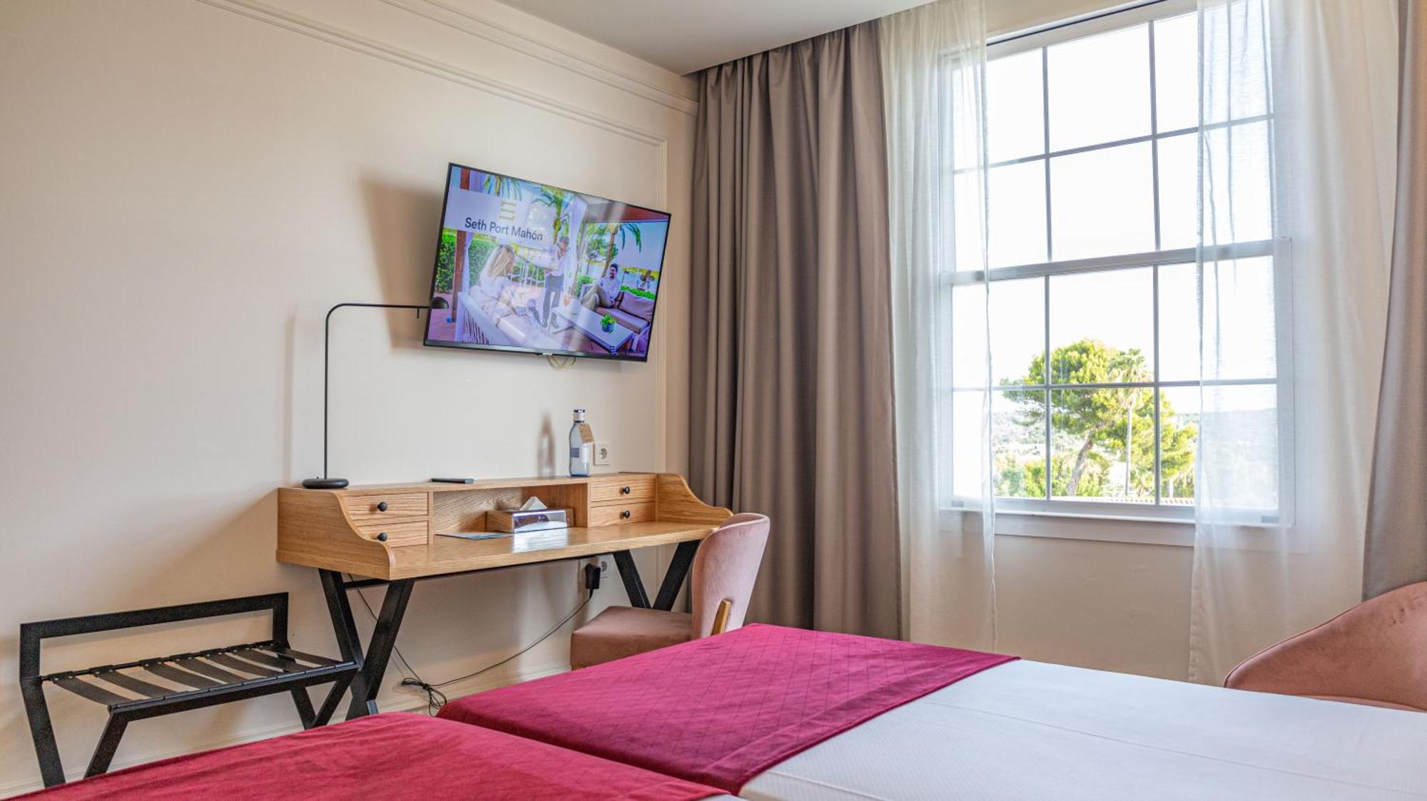 Seth Port Mahon Hotel Ngoại thất bức ảnh