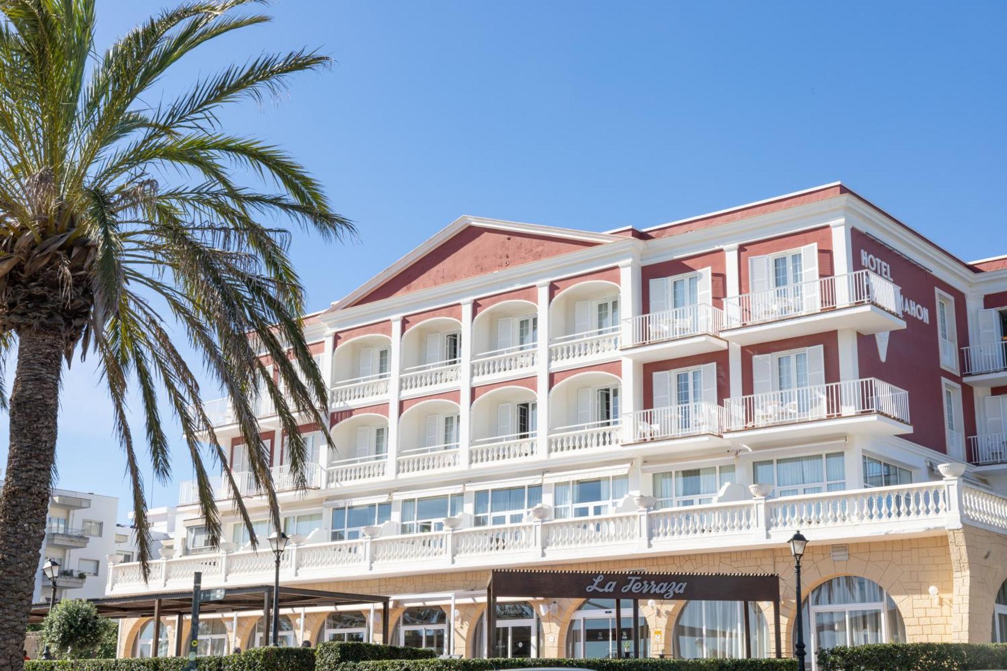 Seth Port Mahon Hotel Ngoại thất bức ảnh